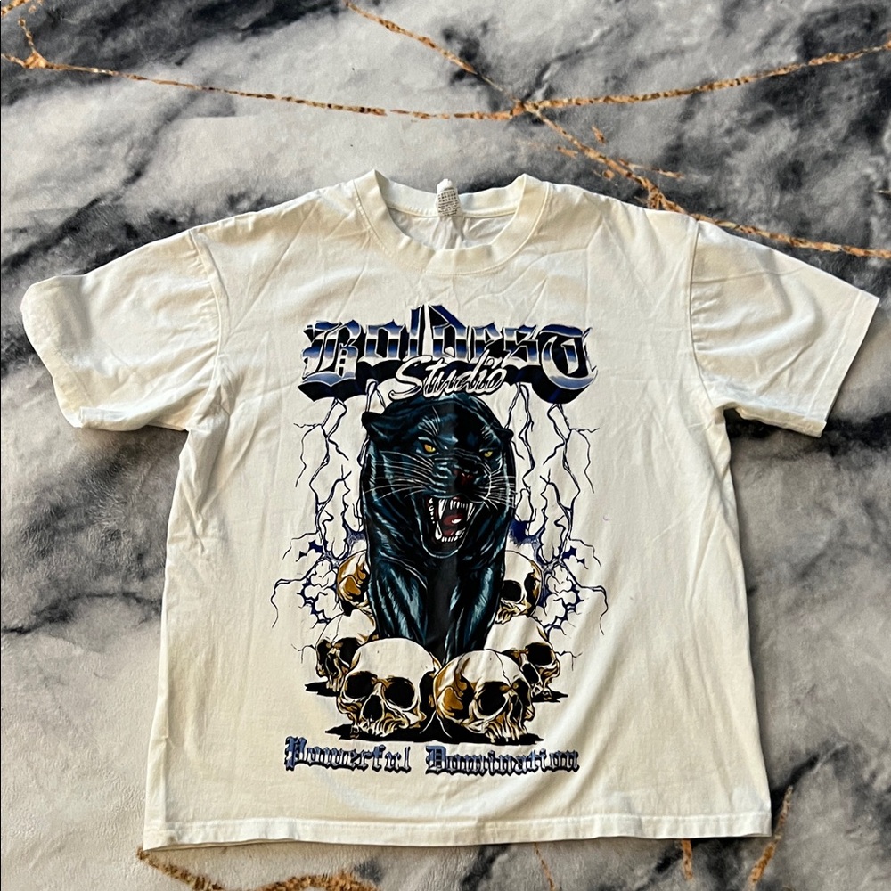 Graphic Tee with Panther and Skull Design